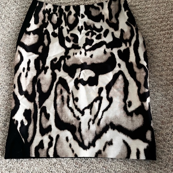 Diane Von Furstenberg skirt - Picture 4 of 5